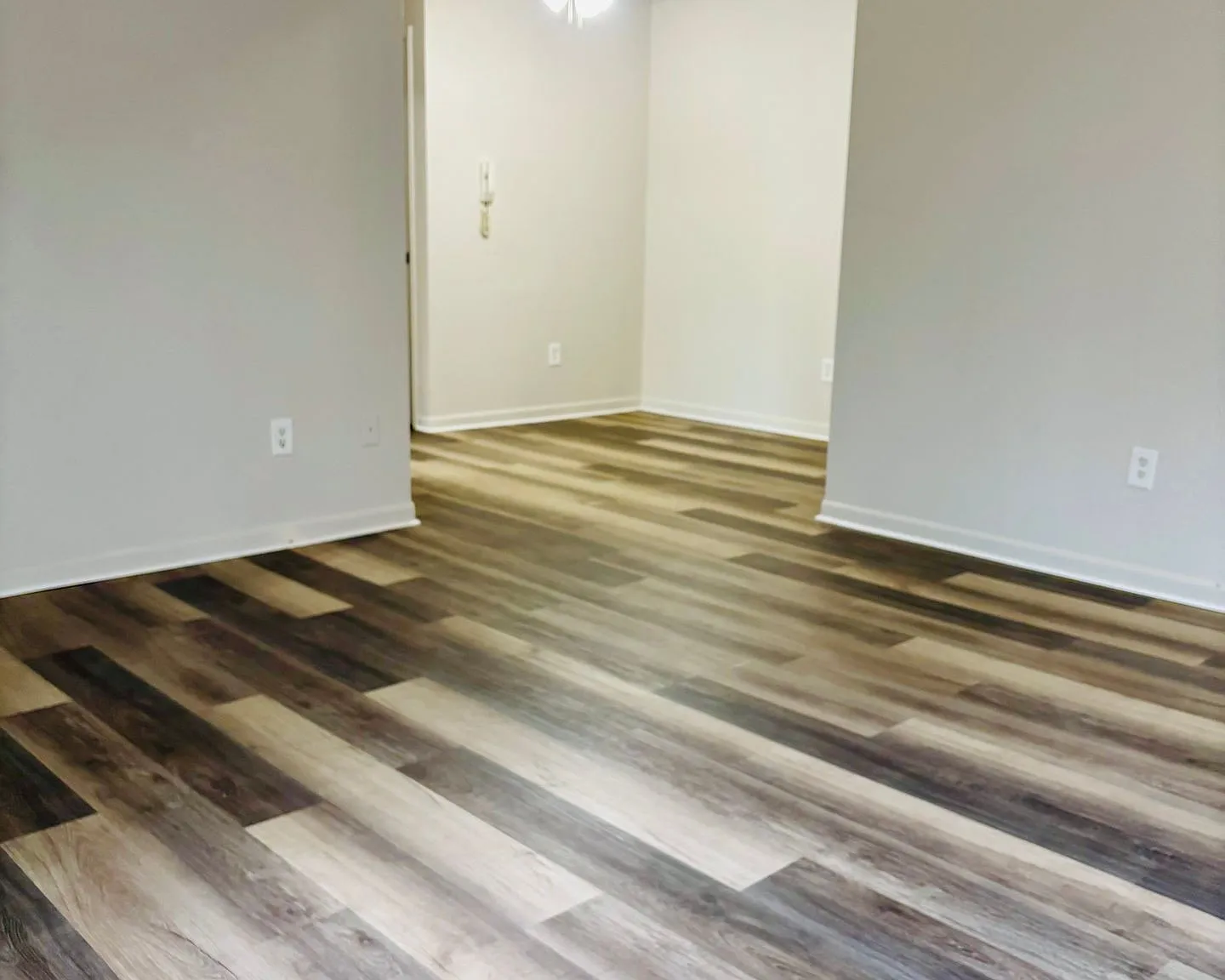 Cedar Crest Apartments — Photo 4