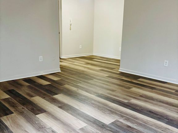 4th image of 405 W Donald St #429-101