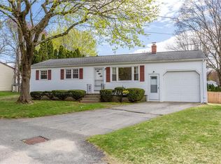 86 Pepin St, West Warwick, RI 02893