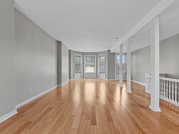 5th image of 4131 Laclede Ave #2F