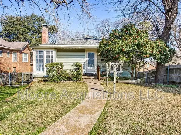 1113 W Walker St, Denison, TX 75020