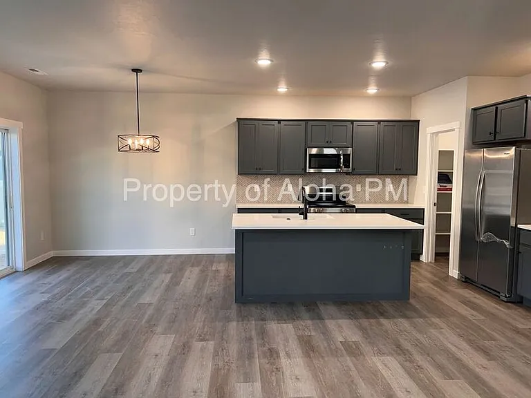 1797 S Grayling Ave — Photo 8