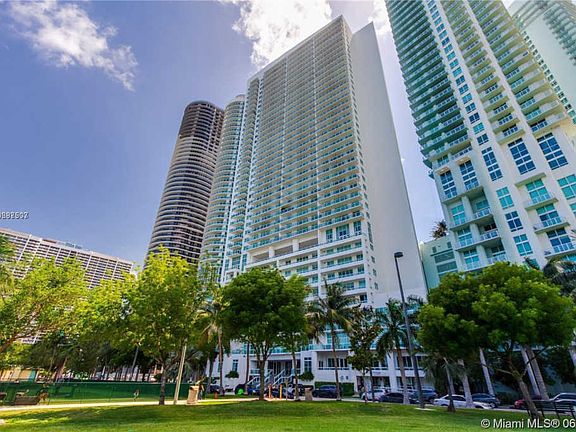 4th image of 1800 N Bayshore Dr APT 1402