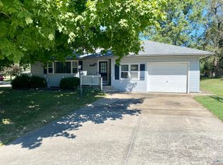 1401 E Franklin St, Clinton, MO 64735