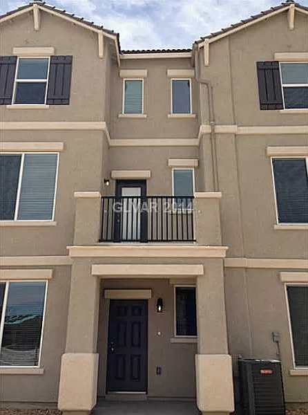 4592 Dover Straight St - 1 — Photo 3