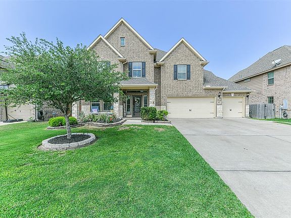 2nd image of 407 Wood Forest Drive