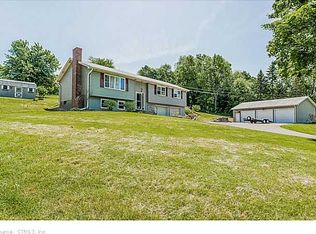 106 Shenipsit St, Ellington, CT 06029