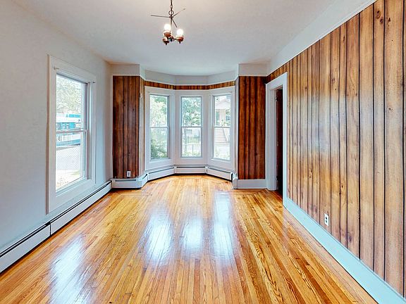 3rd image of 244 Edgewood Ave #1