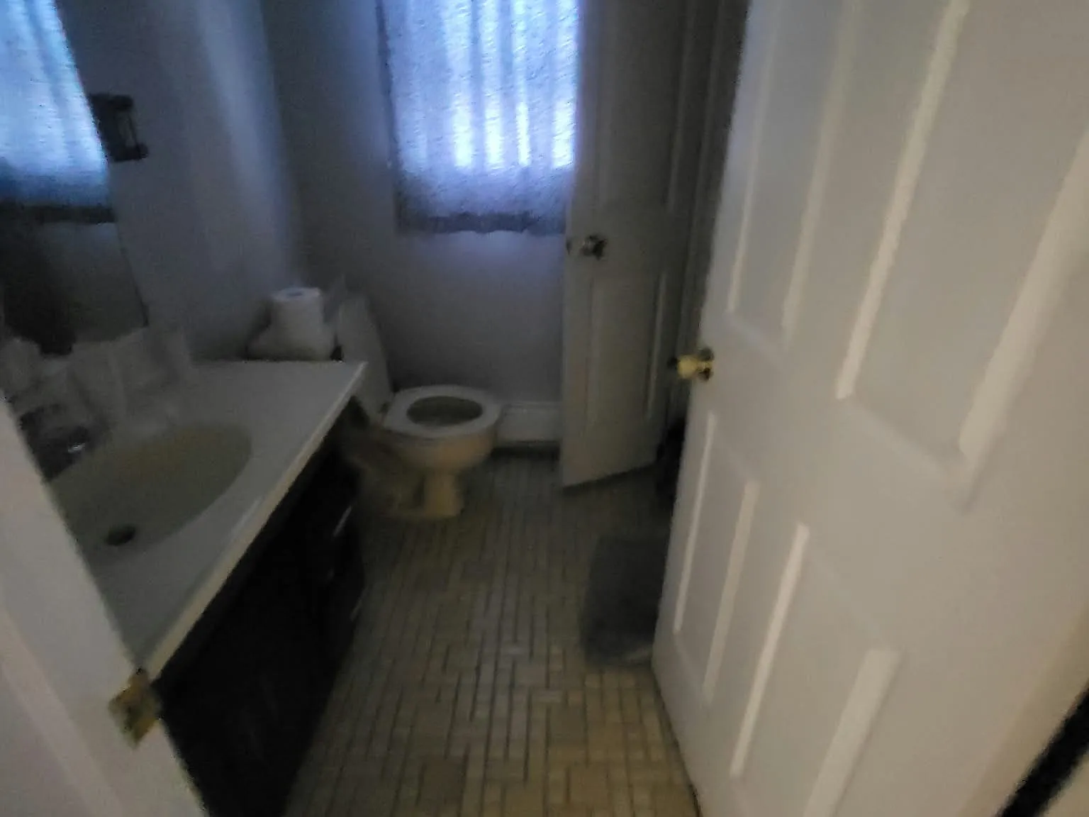 2 bed, 1.5 bath, 1300 sqft, $2,800 — Photo 3