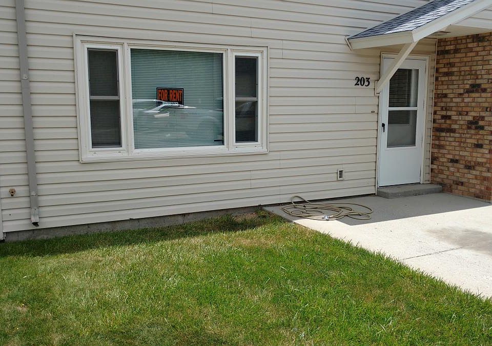 1st image of 203 Parkcrest Way