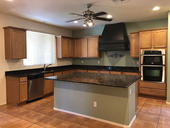 4th image of 11818 N 143rd Ave