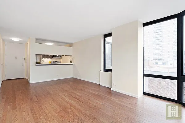 Rented by Halstead Real Estate | media 15