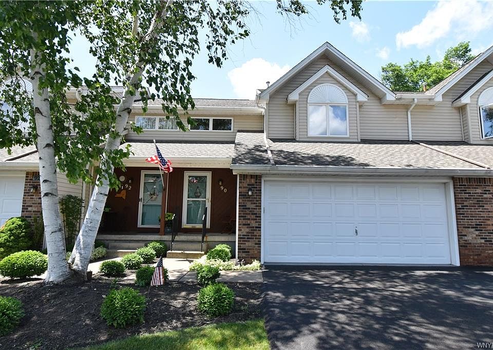 1st image of 90 Northwood Dr