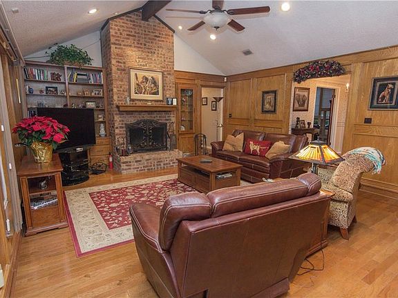 5th image of 1601 Lancelot Cir