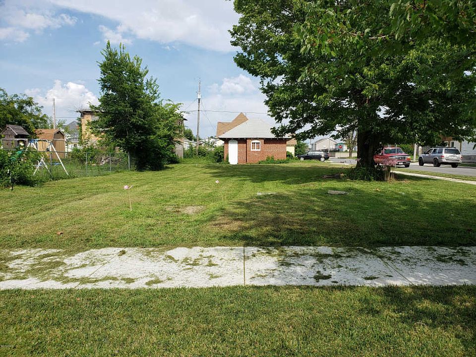 2nd image of 2029 Virginia Ave