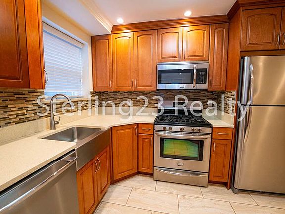 4th image of 2227 72nd St #1
