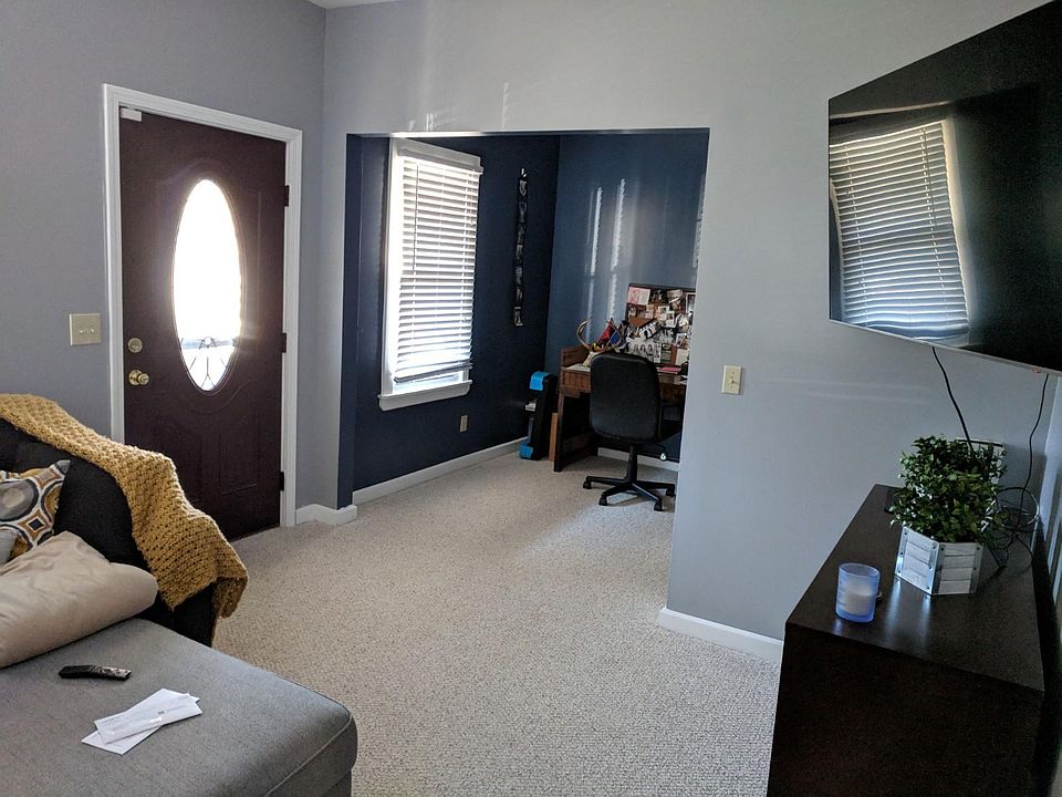 Living room - Office space