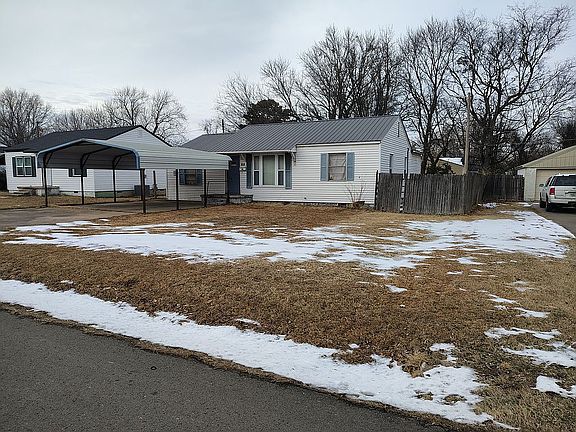 2nd image of 818 North St