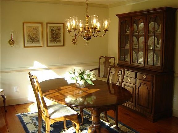 Formal dining room