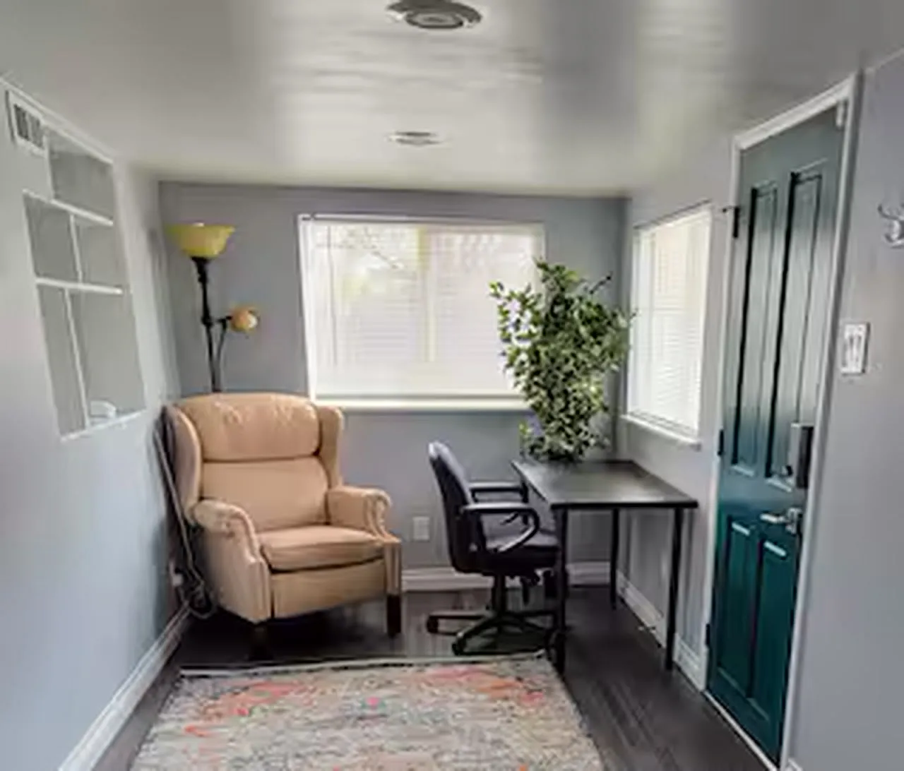 1 bed, 800 sqft, $2,100 — Photo 2