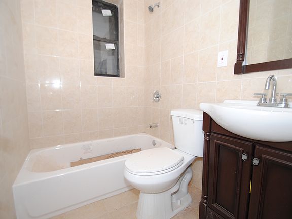 5th image of 289 Bonner Pl APT 5