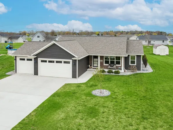 W2133 Wildflower Ln, Brillion, WI 54110