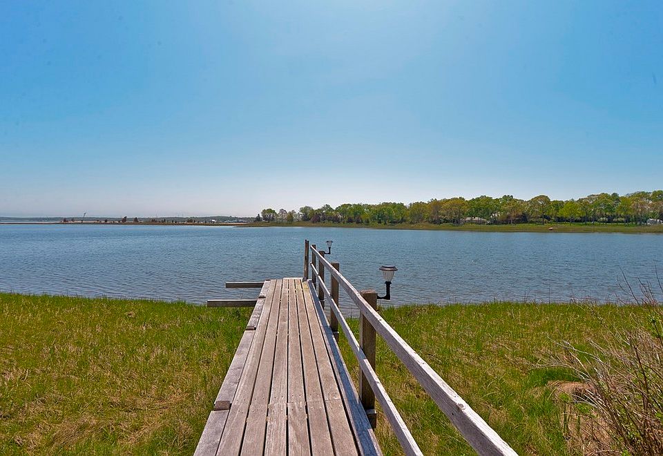 1st image of 4 S Harbor Dr