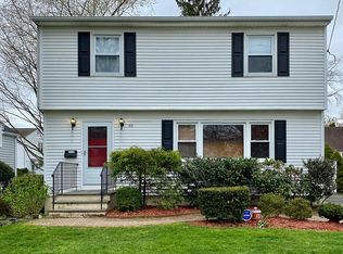 92 Sprague Rd, Scarsdale, NY 10583