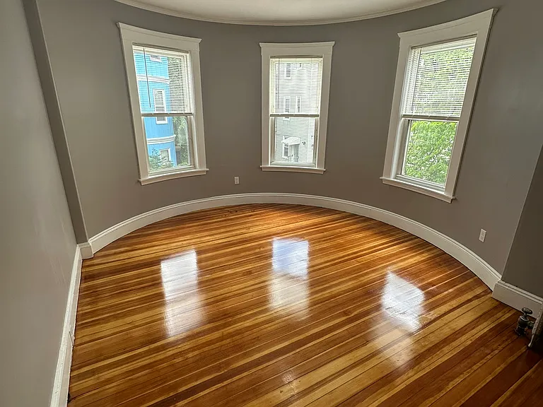 4 Sumner Sq #2 — Photo 10