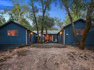 11380 Ridge Retreat Rd, Forestville, CA 95436