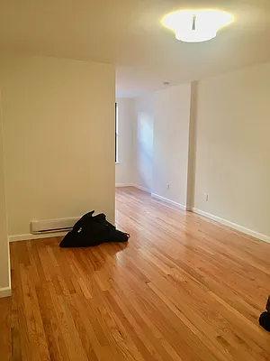 Rented by Warren T Real Estate Corp. | media 33