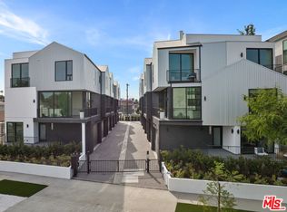 1821 S Redondo Blvd, Los Angeles, CA 90019
