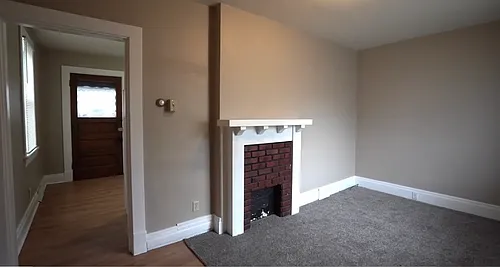 109 Gross St Photo 1