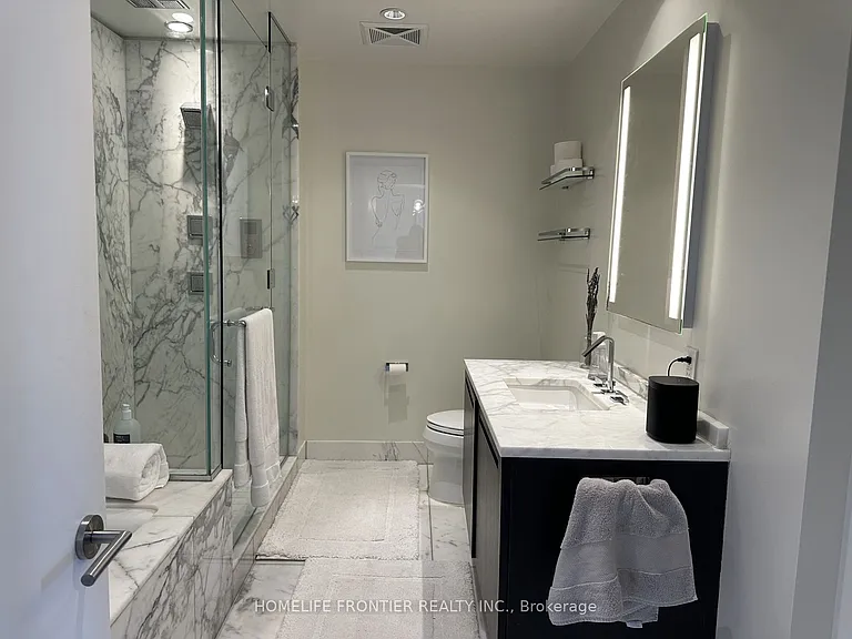 180 University Ave #3004 — Photo 9