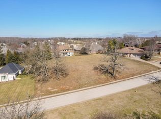 5870 S Castlebay Dr, Springfield, MO 65809