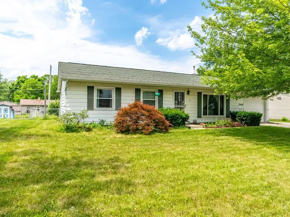 7404 Kingsway Dr, Fort Wayne, IN 46819