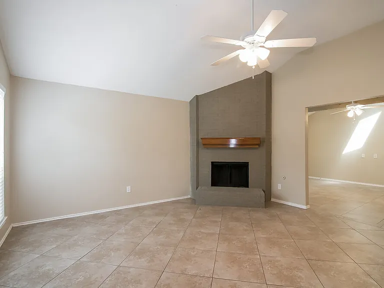 11742 Yearling Dr — Photo 5