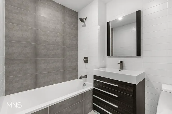 Rented by MNS | media 19