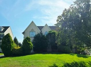 2065 Quail Ct, Bethlehem, PA 18015