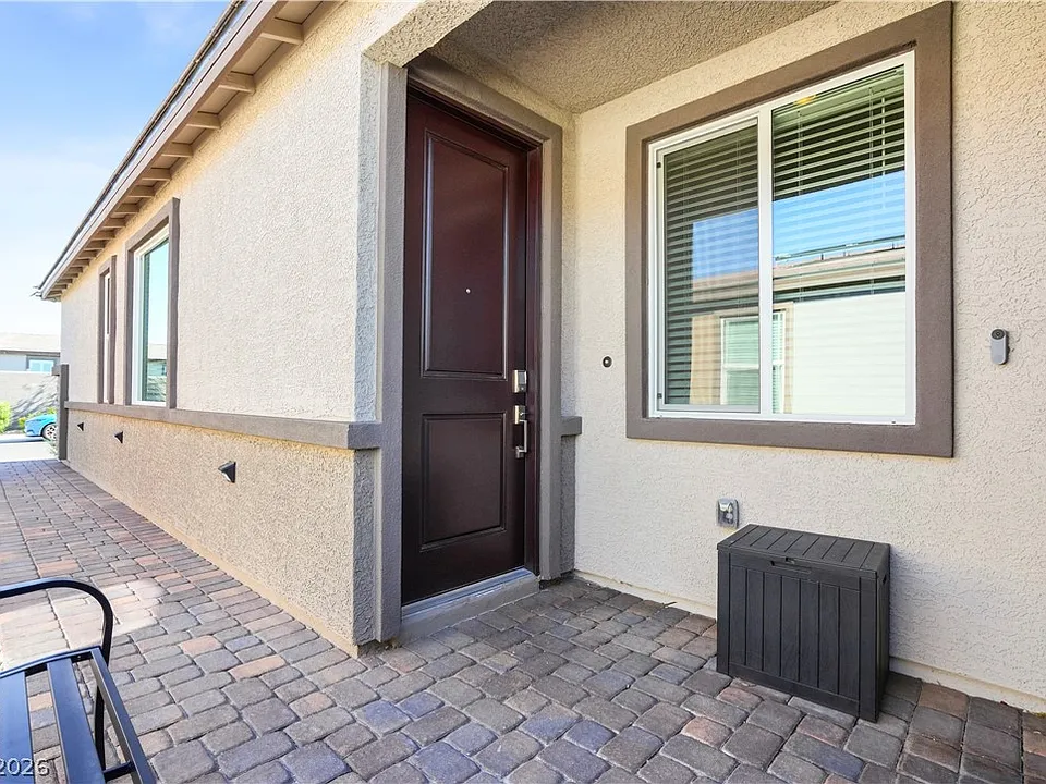 9398 Noble Fir Ridge Ave