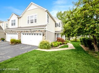 6787 Slate Dr, Carpentersville, IL 60110