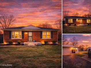 2109 Lower Hunters Trce, Louisville, KY 40216