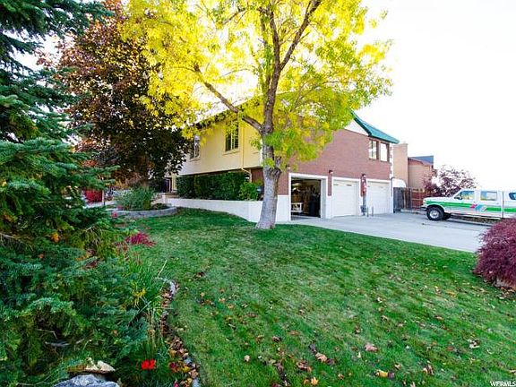 5th image of 7434 S Curtis Dr