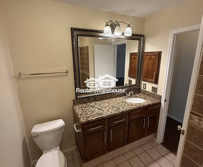 244 Nixon St — Photo 9
