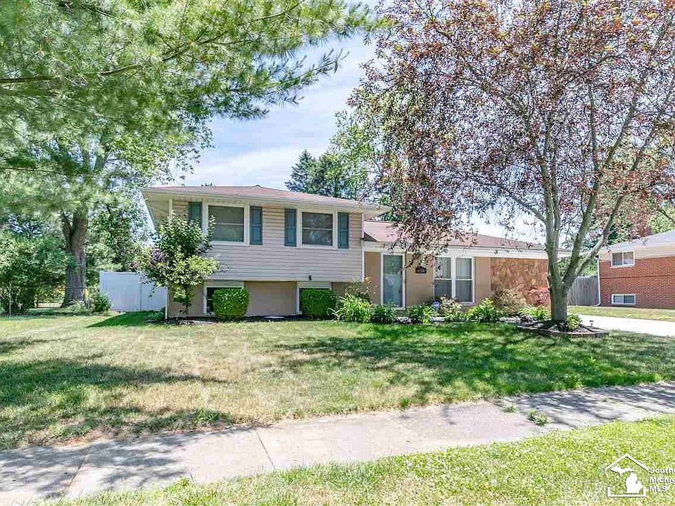 1st image of 7188 Brookside Dr