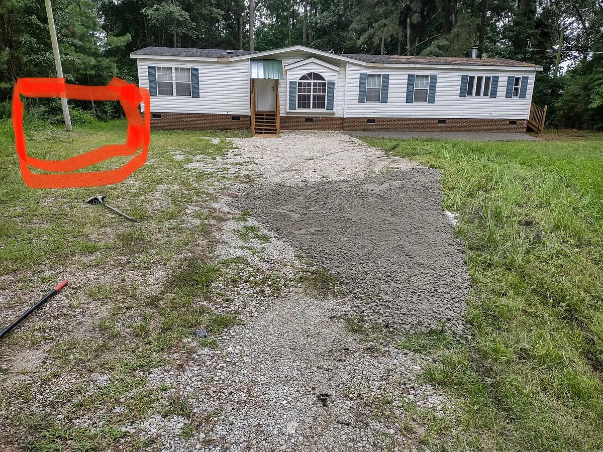 Building Photo - 4912 Webb Lake Rd