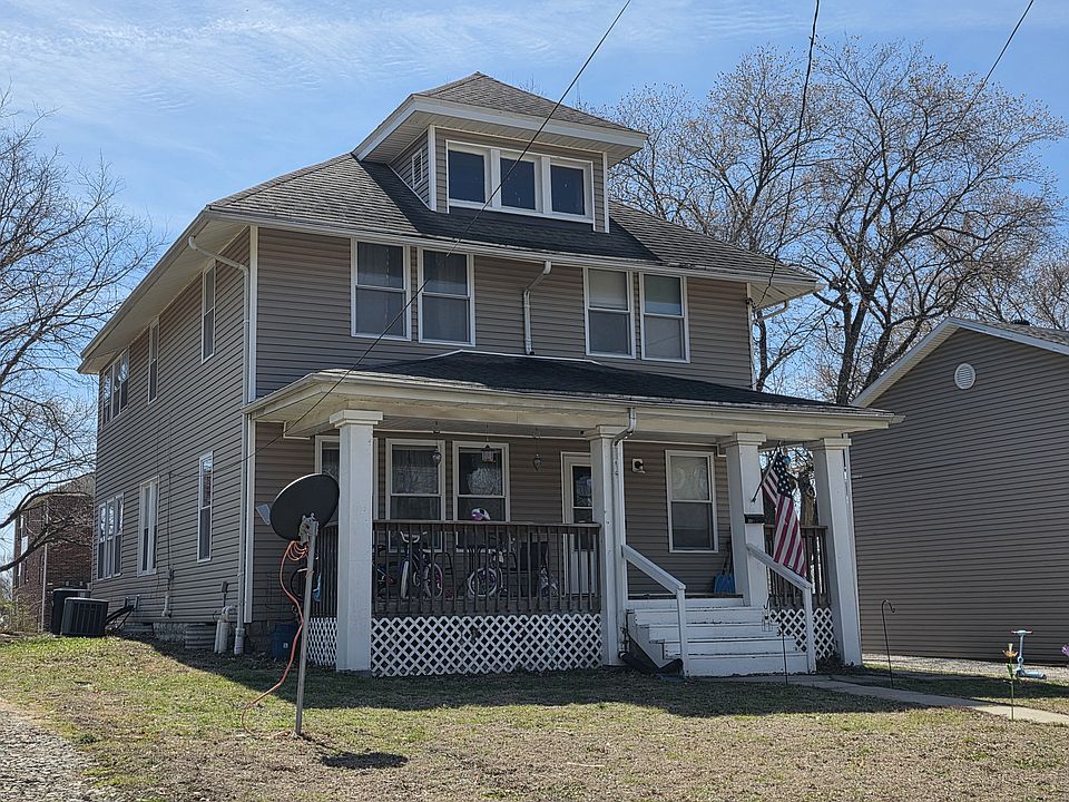 1st image of 216 W South St