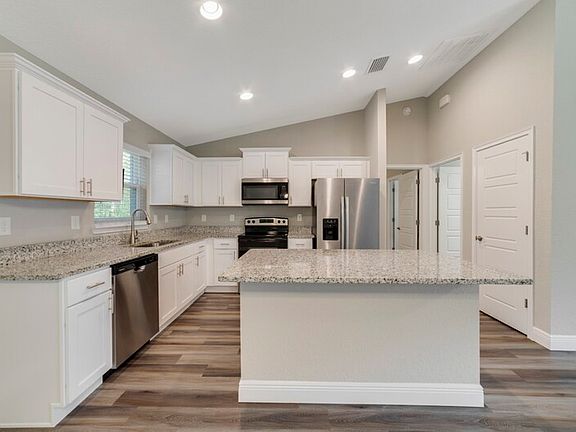 4th image of 10057 N Athenia Dr