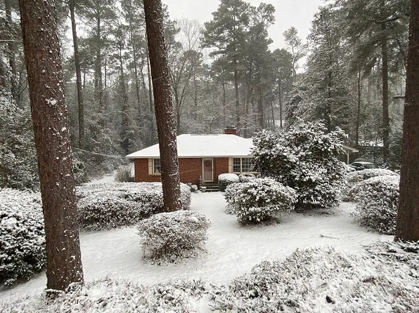 821 E Rollingwood Rd, Aiken, SC 29801