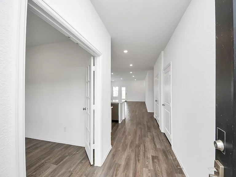 26631 Castiel Dr — Photo 5